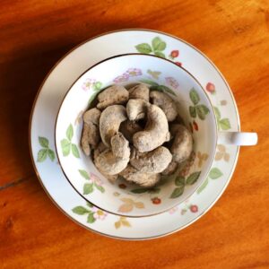 ちぐさの実 紅茶味のカシューナッツ菓子